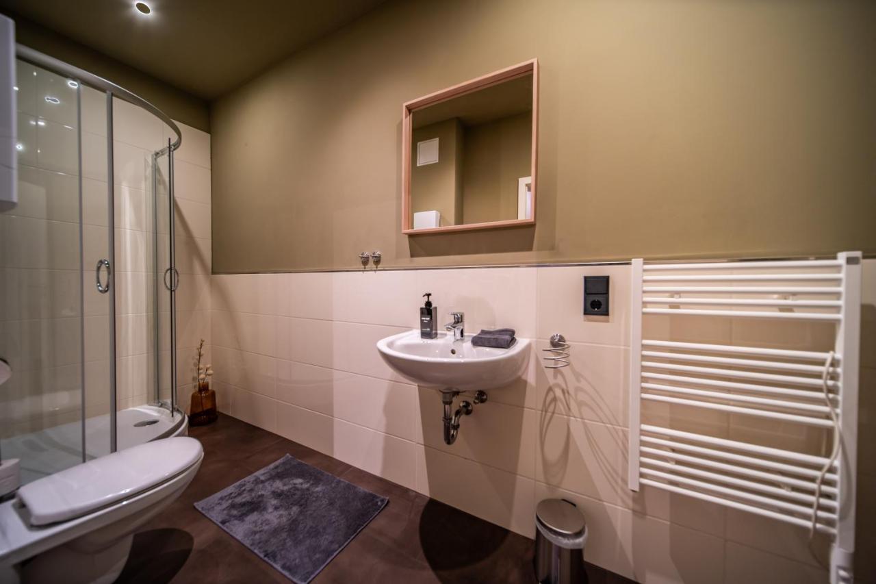 Llr Design Apartment - Emerald Green Im Zentrum Von Koblenz Koblencja Zewnętrze zdjęcie